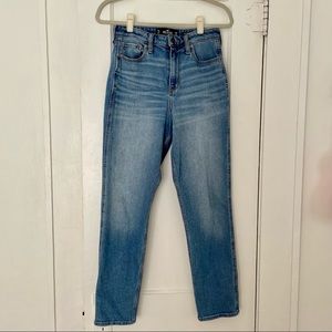 Hollister ultra high rise mom jeans, sz 7r